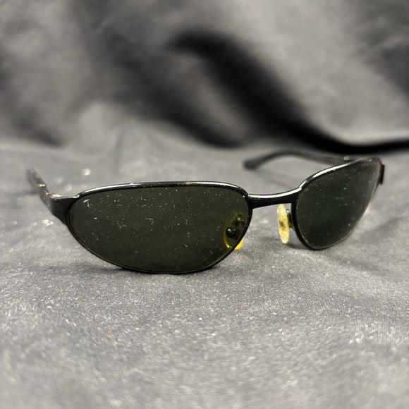 Predator 2 Oval Sunglasses